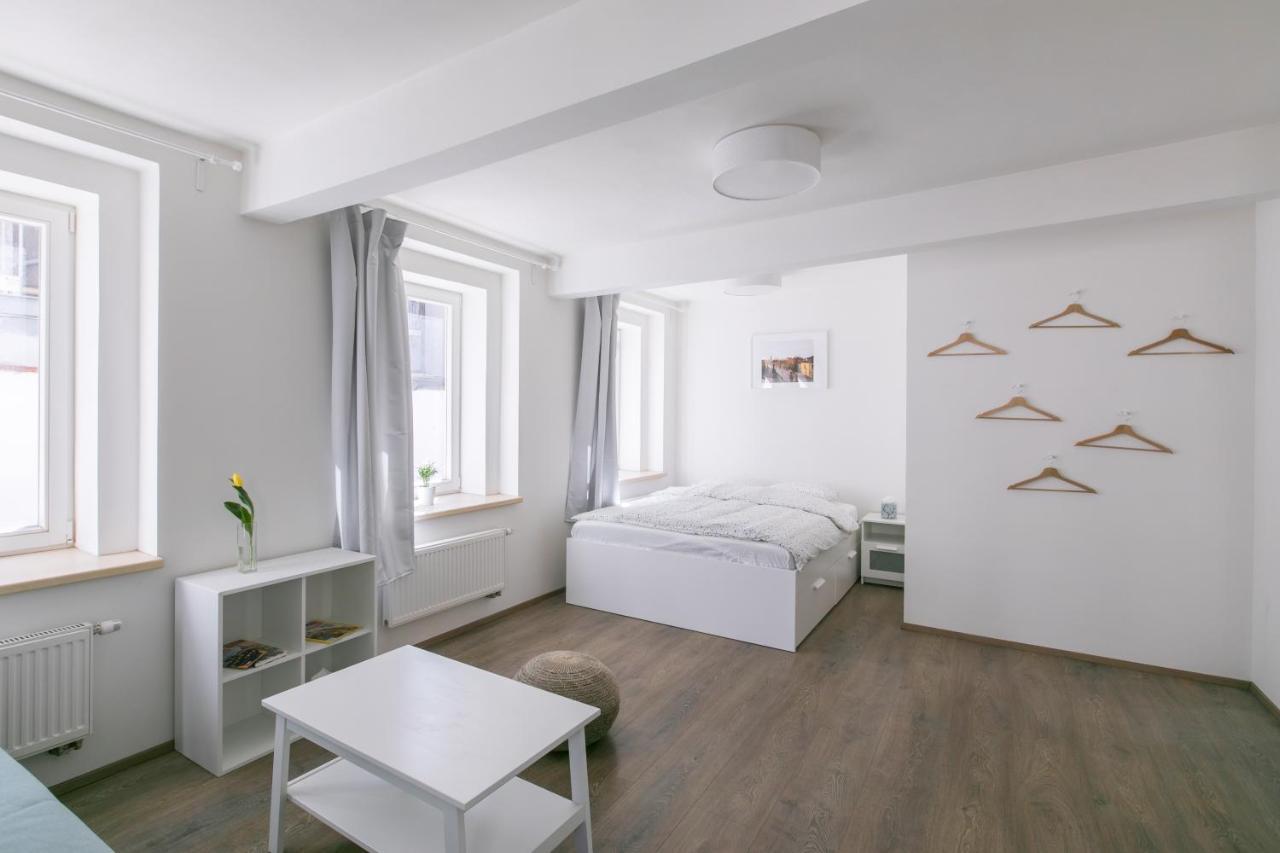 Cozy Apartment In Quiet Courtyard Near Charles Bridge Prague Exterior photo